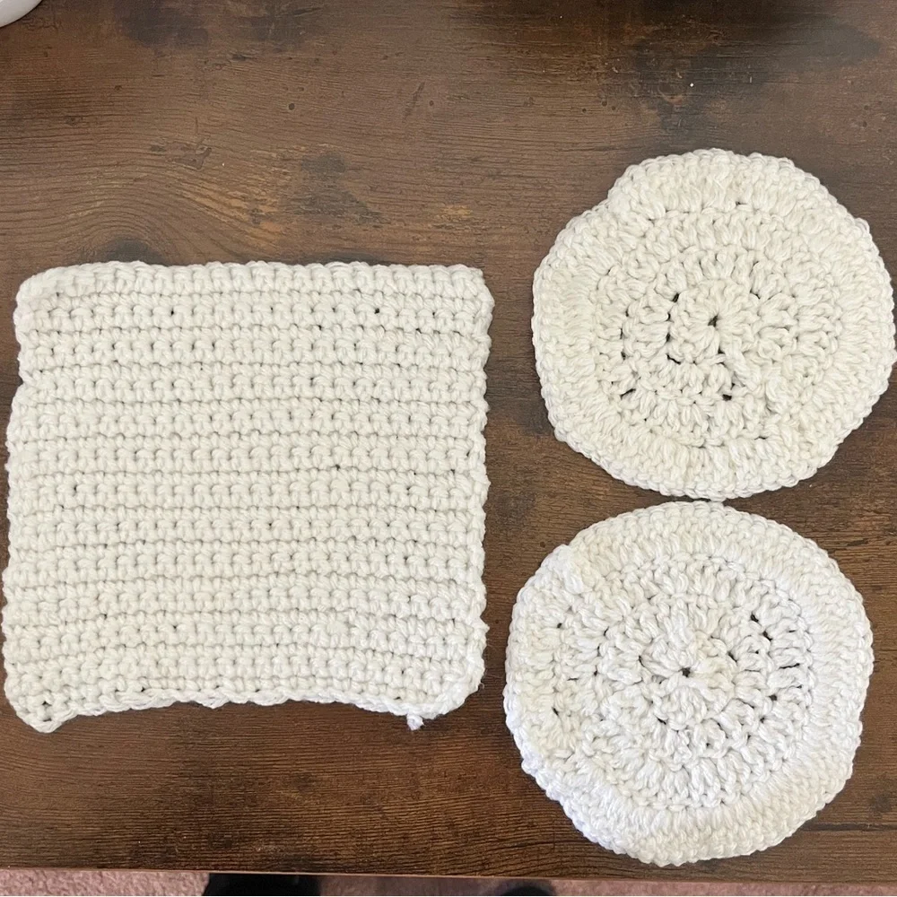 White crochet pot holders, never used.